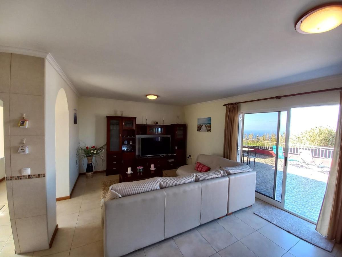 Casa Abreu Gouveia In Ponta Do Pargo Holiday home Calheta (Madeira)